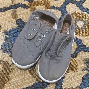 Toms shoes